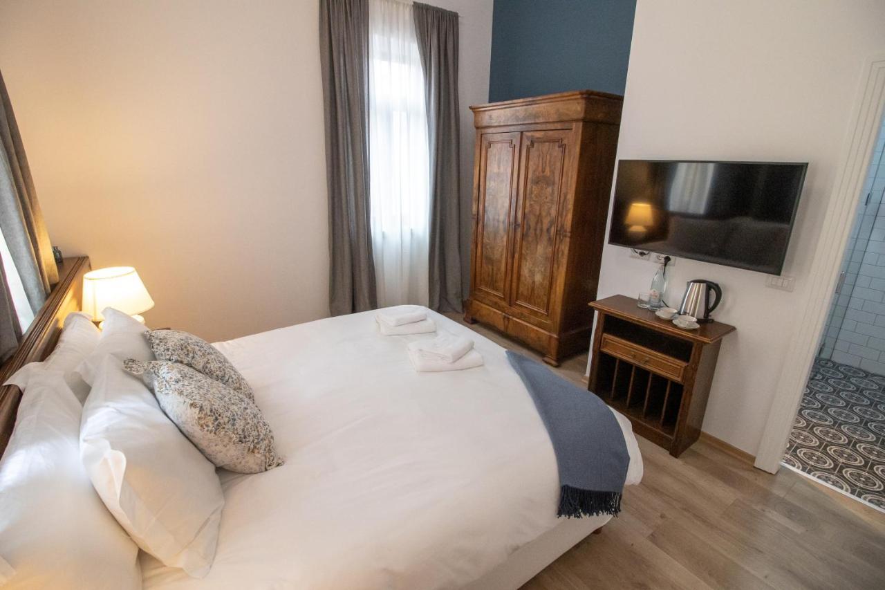 Seven Cafe & Hotel Πόγραδετς Εξωτερικό φωτογραφία